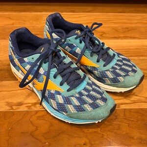VGUC Women’s Mizuno Wave Elixir 8 Size 7
